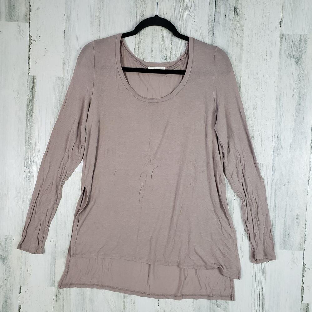 Paper + Tee Scoop Neck Long Sleeve High Top Lightweight Top Women's Size Medium